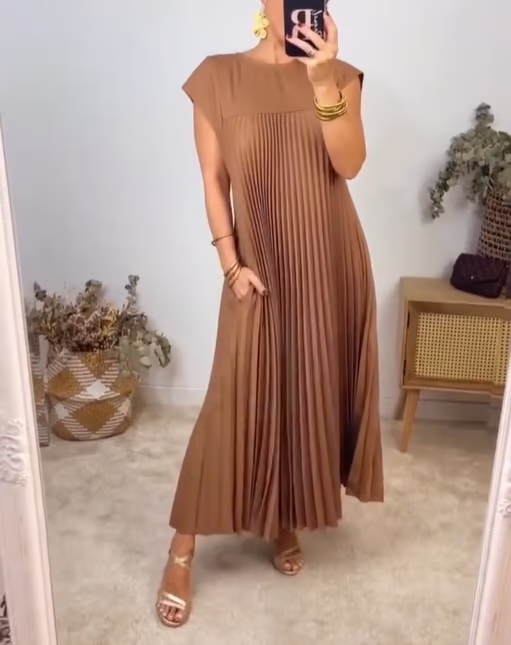 Eden | Classic Comfort Fit Dress
